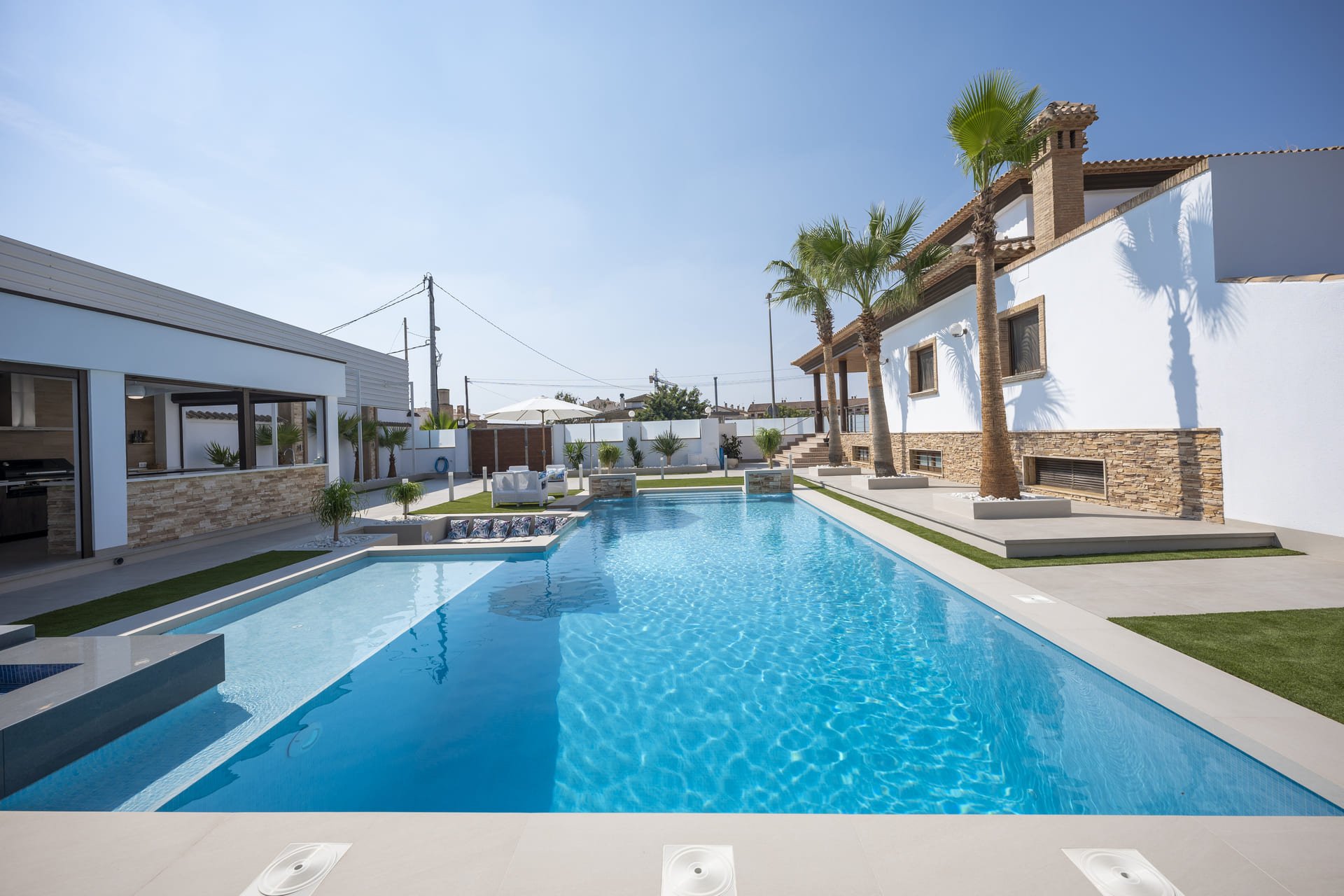 Obra nueva - Villa - Jerónimo y Avileses