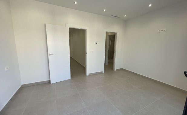 New Build - detached - Heredades