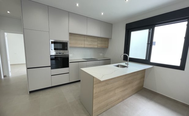 New Build - detached - Heredades