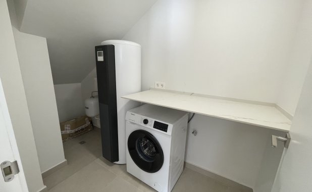 New Build - detached - Heredades