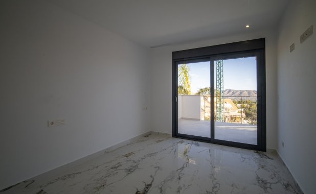 New Build - detached - Coloma
