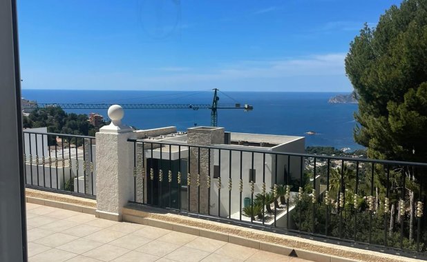 Новое здание - Villa - Altea