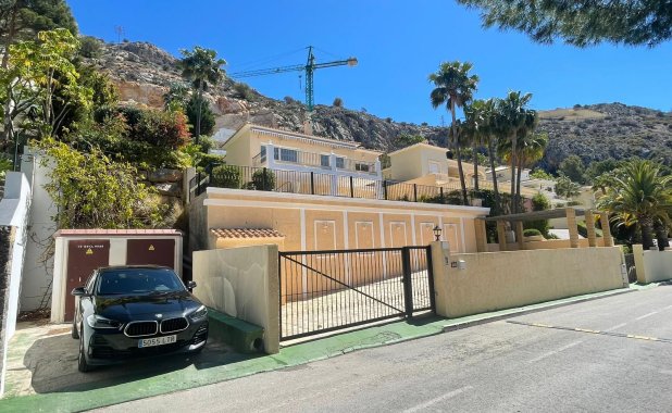 Новое здание - Villa - Altea