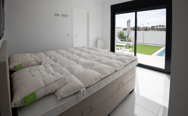 New Build - detached - Pinar de Campoverde