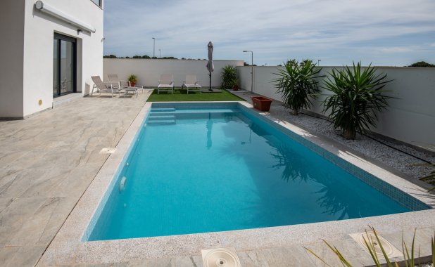 New Build - detached - Pinar de Campoverde