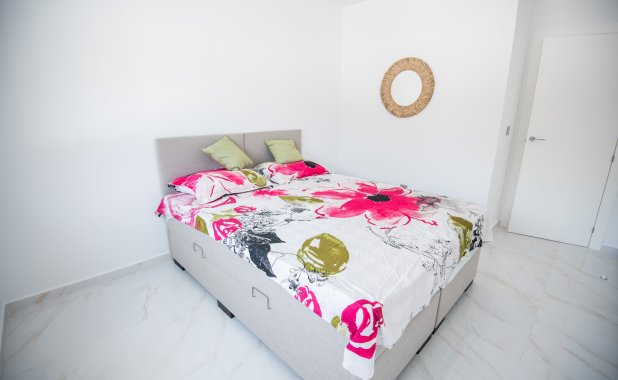 New Build - detached - Pinar de Campoverde