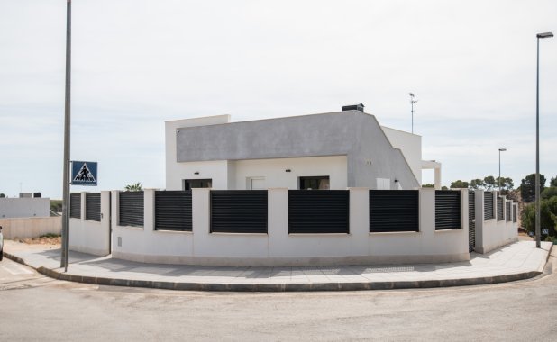 New Build - detached - Pinar de Campoverde
