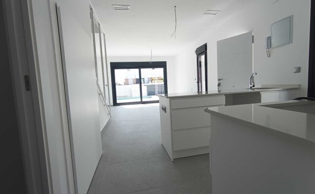New Build - detached - Daya Nueva