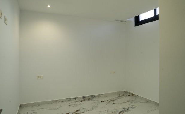 New Build - detached - Coloma