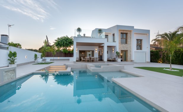 Новое здание - Villa - Orihuela Costa