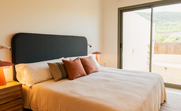 Новое здание - Villa - Jávea