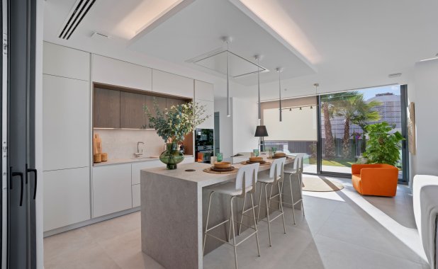 Новое здание - Villa - Benidorm