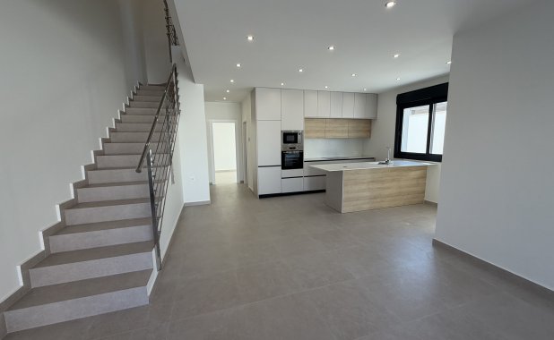 New Build - detached - Heredades