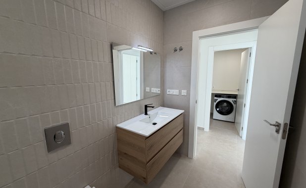 New Build - detached - Heredades