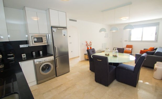 New Build - Penthouse - Res. Las Filipinas