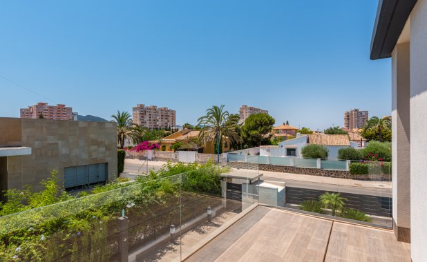 New Build - detached - Playa Paraiso