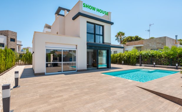 New Build - detached - Playa Paraiso
